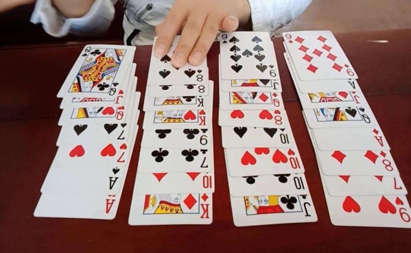 Sử dụng bói bài Tây trong cuộc sống hàng ngày